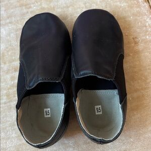 Black Slip-On Jazz Dance Shoes Size 9.5